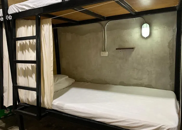 Happynest Hotel