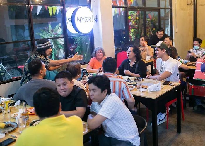 Happynest Hotel