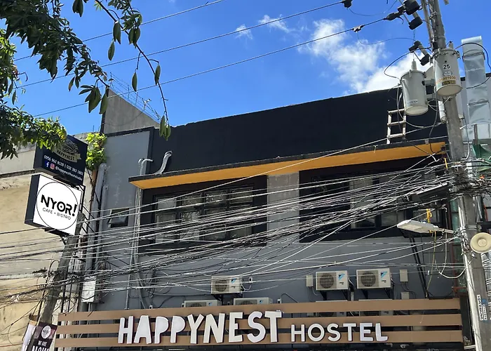 Hotel Happynest 2*