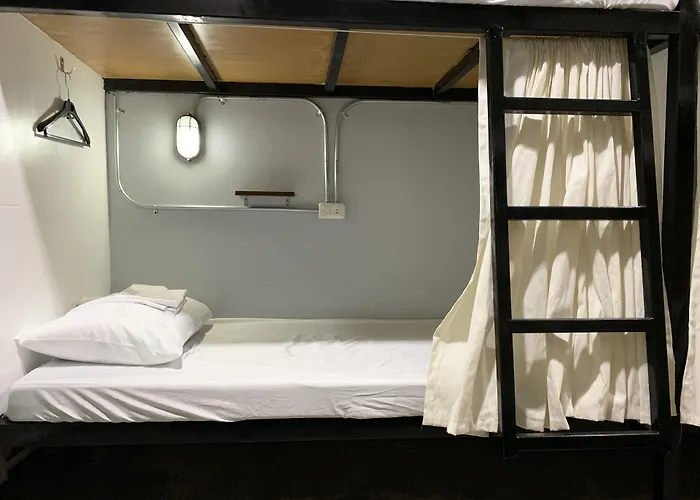 Hotel Happynest 2*