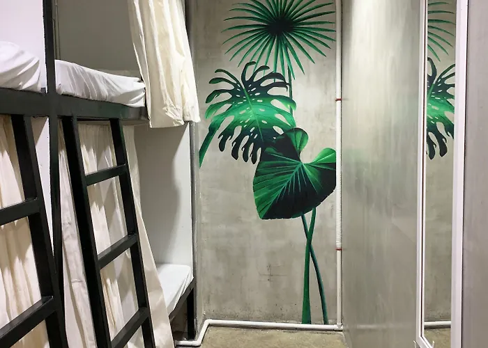 Hotel Happynest 2*